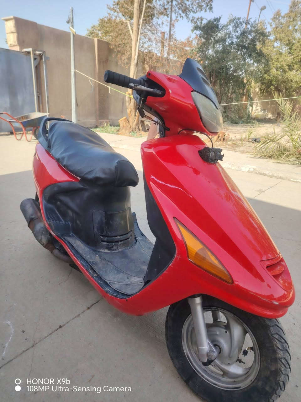 فراشه ١٤٠ للبيع ٣٠٠مكينه ناعمه لاصوت ولادخان  نكره سلف وهندر  مكاني محموديه حي ١٧ ***********
