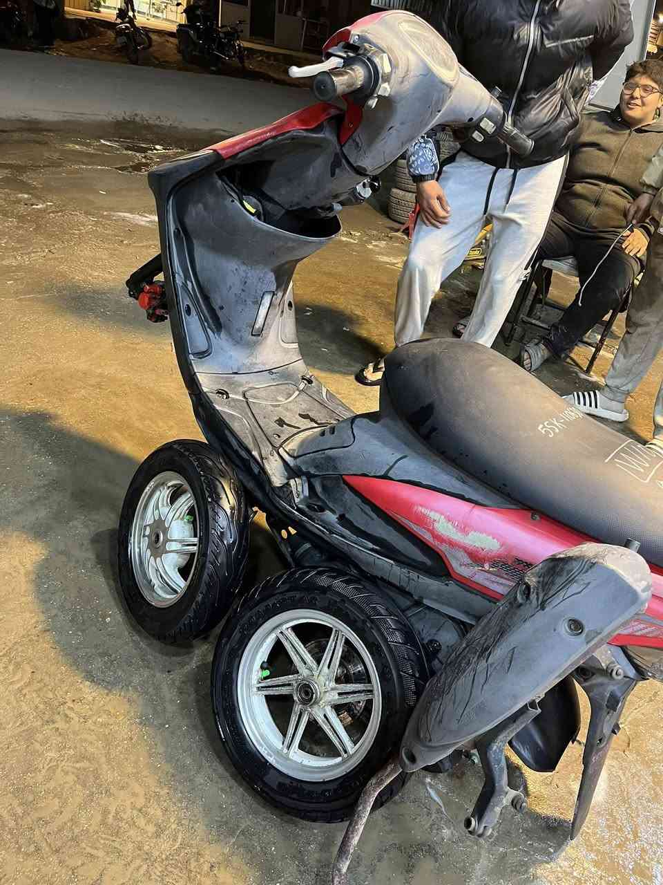 كفاله كفاله كفاله قبل سبوع نازله منشوراته موجوده اليدور جديد ونضيف موجود الدراجه رمبه مو مال شارع بيها ويلكب نجمه 🌟 ذهبي مكاني بغداد الكاضميه ***********
