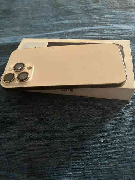 16 برو ماكس
ذاكره 256
بطاريه 91
مبدل ضهر فقط
السعر مليون و١٥٠
العنوان بعقوبه العزات
***********
