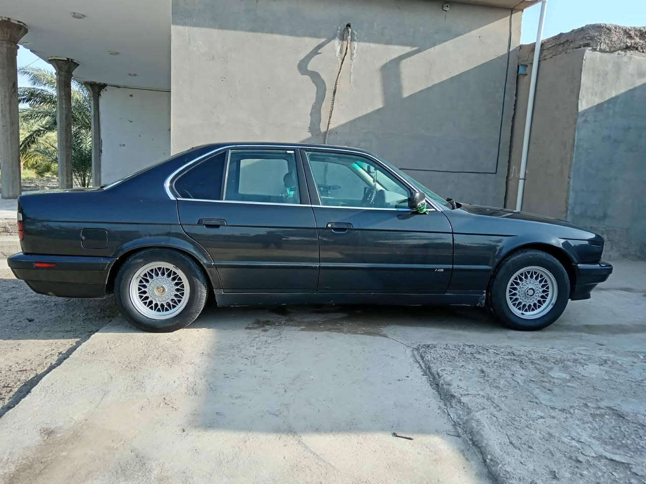 السلام عليكم للبيع الاستفسار الاتصال على الرقم ***********
