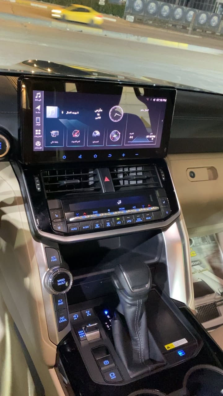 السلام عليكم
لاند كروز 2024 GX.R  
ماشيه 23 الف كشنات حار بارد 
فول مواصفات عنون السياره بغداد 
زيونه او شارع فلسطين رقم بغداد 
السعر 64000 الف دولار 
***********
