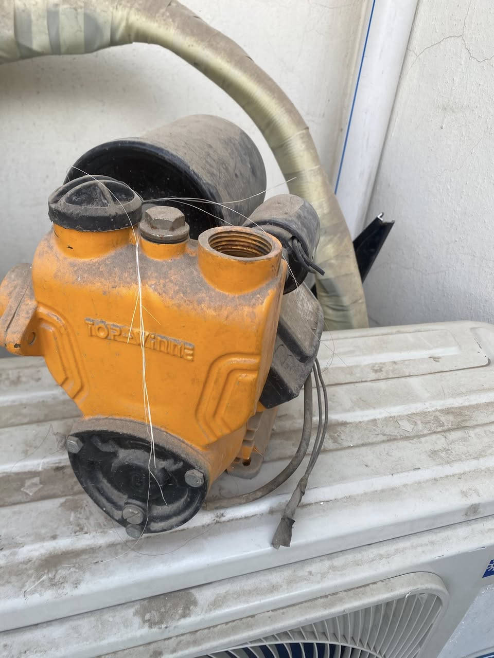 ماطورات مي للبيع السعر الواحد ب٢٥ الاخضر عطلان والبرتقالي يشتغل  مكاني بغداد شارع فلسطين 
***********
