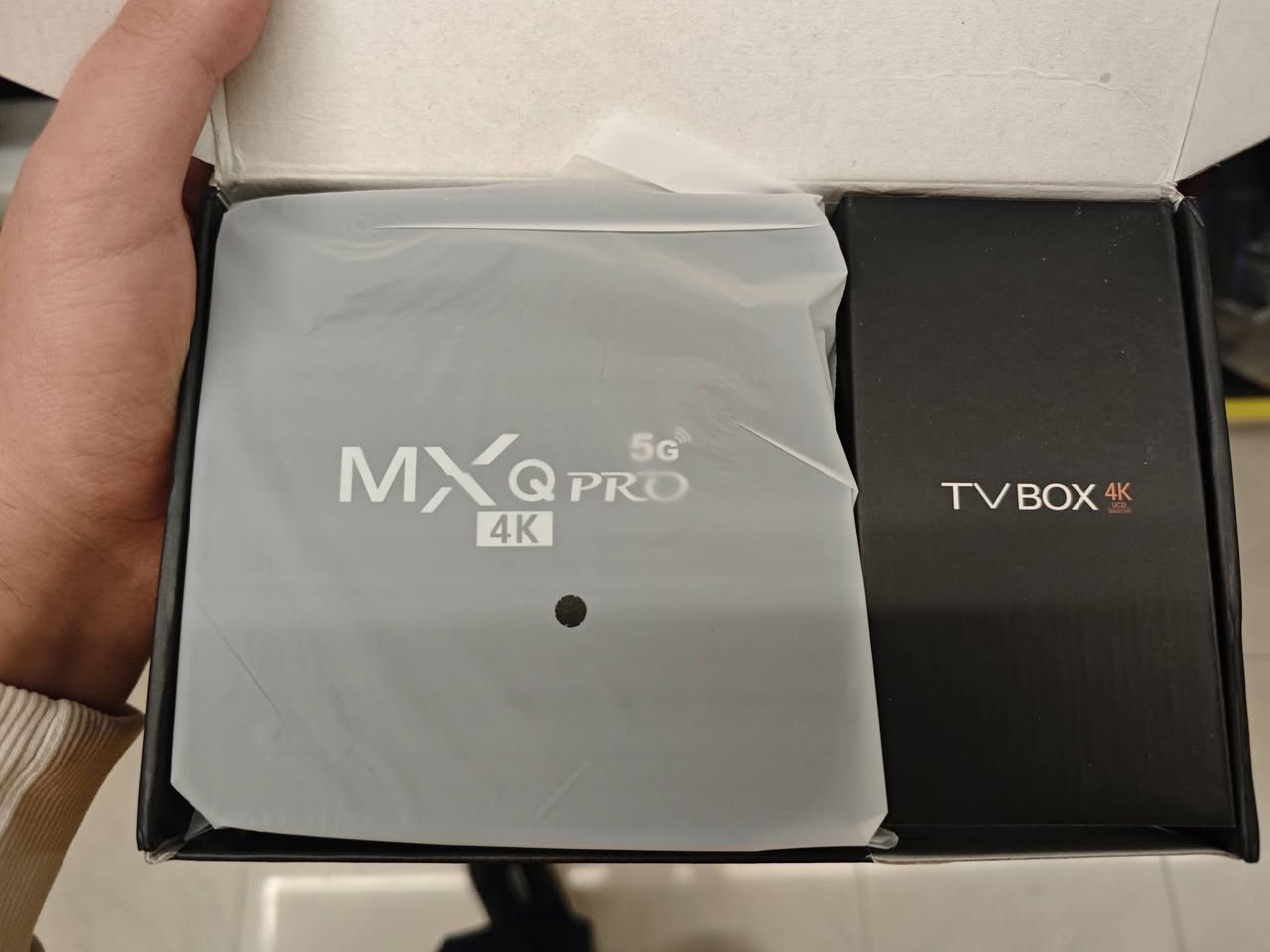 Tv box 
السعر 30 الف مع توصيل
الذاكرة 128GB
الرام 8GB 
الدقة 4K


**إذا كنت صاحب هذا الإعلان وتريد حذفه لأي سبب، رجاءا أرسل رسالة إلى الدعم الفني**