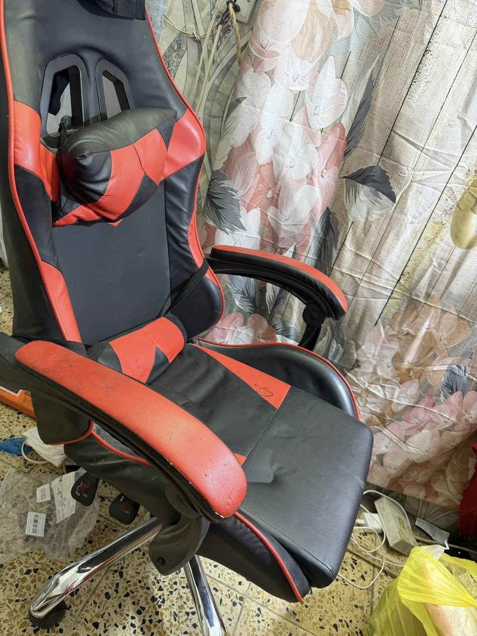 السلام عليكم عندي هذا كرسي مال كيمنك اخذته للبثوث   اريد ابيعه  ماخذته ب٩٠ الف مصار ٣ اشهر    السعر  45 الف


**إذا كنت صاحب هذا الإعلان وتريد حذفه لأي سبب، رجاءا أرسل رسالة إلى الدعم الفني**