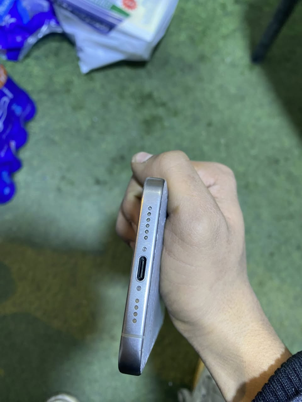 سلام عليكم ايفون 15برو ماكس ماستر بطارية 85 ذ 256 لون تيتانيوم الضهر مالتة مكسور فقط مكاني بغداد الكرادة تواصل ***********
