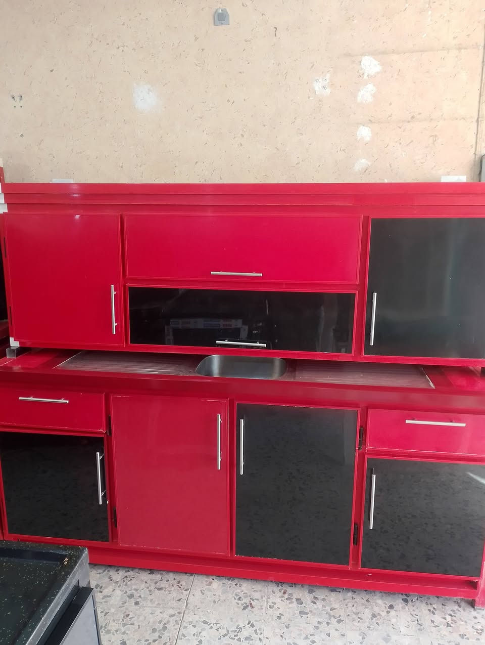 سلام عليكم كاونترمترين + سنكي مترين نضيف جدا مستعمل شهرين نضيف جداً 4قطع تزكام السعر 475وبي مجال حي العسكري لعابد ومقابل مستوصف ***********او***********
