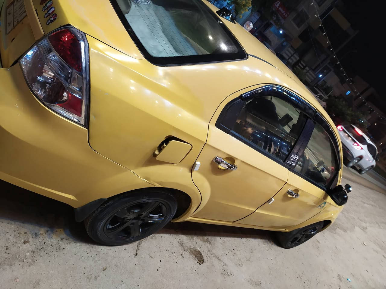 السلام عليكم افيو خليجي للبيع موديل 2010 مكفوله من ضربه مكينه وكير وحدايد خير من الله سياره جاهزه من كلشي بيه مكانات صبغ مكينه مفتوح 1600 رقم بابل سنويه 2028 السعر 48 وبيه مجال بسيط تصال عل رقم مكاني بابل ***********
