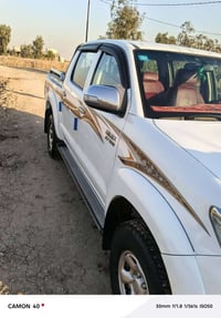 سياره بيكم موديل 2012 كفاله عامه رقم بغداد سنويه جديده السعر 200 وبيه ...