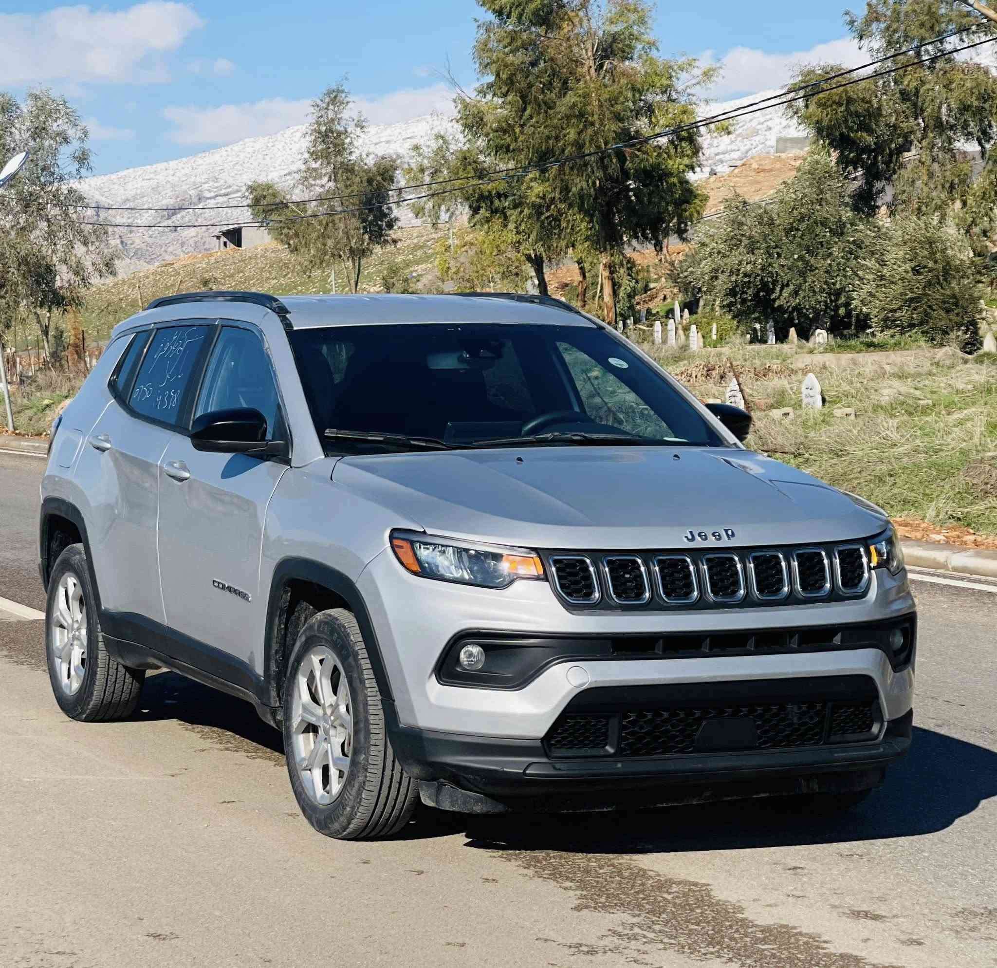 سلام عليكم        واتصاب. ***********📞
سلاو. جيب كومپاس موديل 2024
السعر 118$ومجال
سياره بدون دواخل و بدون ايرباك✅  
 بجم خلفي و امامي كبس          
سياره. مو عام صبغ بس ابيع عام 
شرط تترقيم شمالي 
مواصفات 
شاشه كبير 
كاميره 
فورويل 4X4 
ويل كروم 
كشنات جلد
بريك بصمة
رادار امامي
تحكم سترين
رادار جنابي…
                   واتصاب. ***********📞
