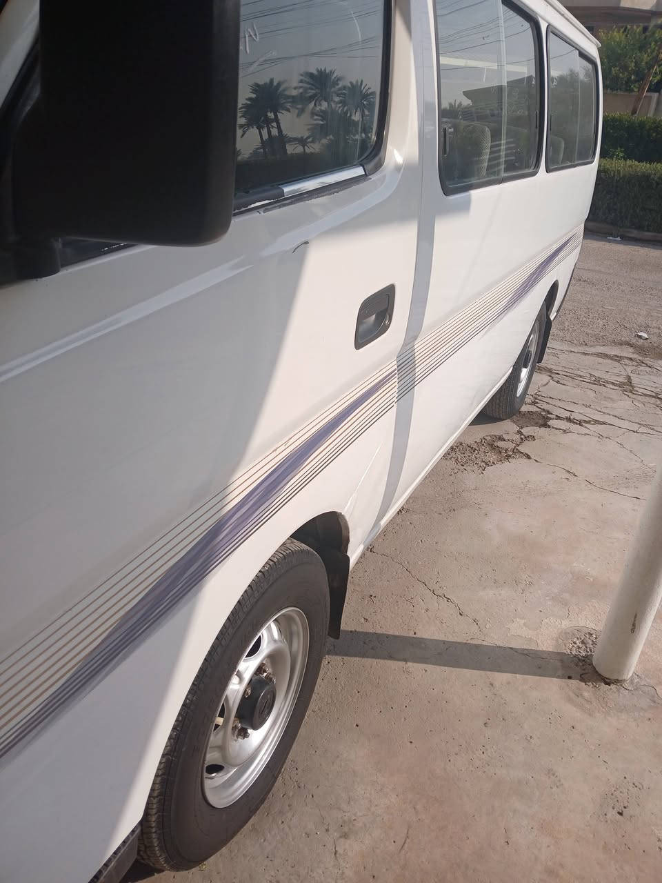 نيسان يورفان 2008  بيها كصه مصبوغه كير محرك اكسل مكفول سنويه باسمي رقم كربلاء مشروع وطني دوشمه جديده السعر ١٢٥ وبيها مجال للإستفسار ***********
