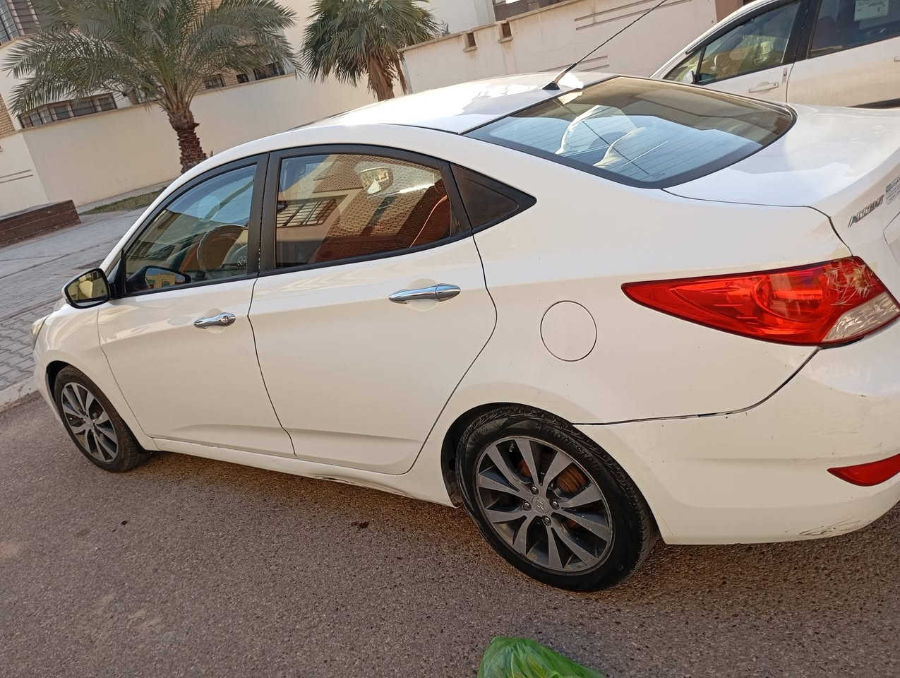 مكلف بالنشر
اكسنت ،السعر ١١٢ مع المجال 
مديل ١٥
فول مواصفات ماعدا البصمة
مكينة ١.٦
اللون ابيض 
الرقم النجف 
مكان السيارة النجف المجمع العلوي 
كل شي جديد
من تبريد وتايرات ويل كب
وكلشي موضح بالسونار
ملحق بالصور
الرقم ***********
