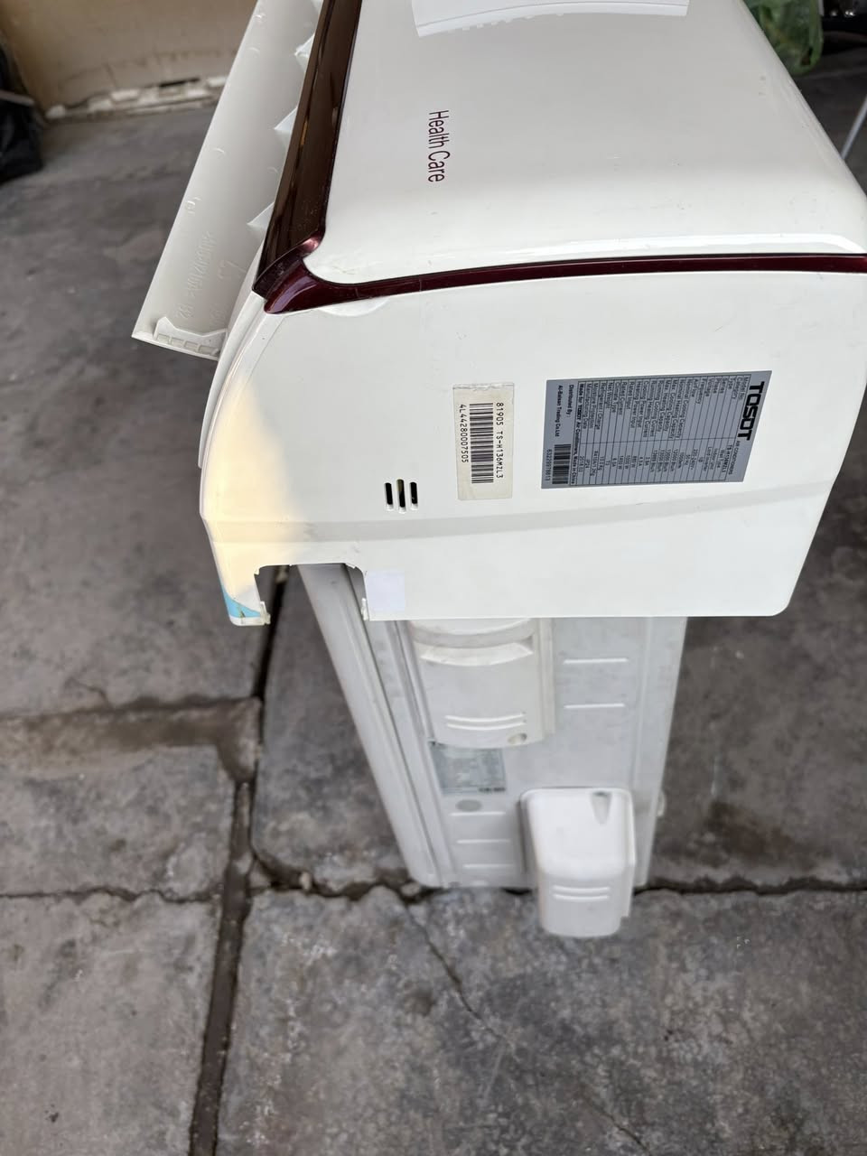 سلام عليكم
سبلت توسوت 1 طن انفرتر اقتصادي
يشتغل على المولده يسحب ٣ أمبير
بلادي ممصلح غازه مقفل كامل بدون نقص
نظيف جدا ظمان ١٥ يوم 
السعر. ٣٥٠ الف
***********  بغداد حي الجامعه
