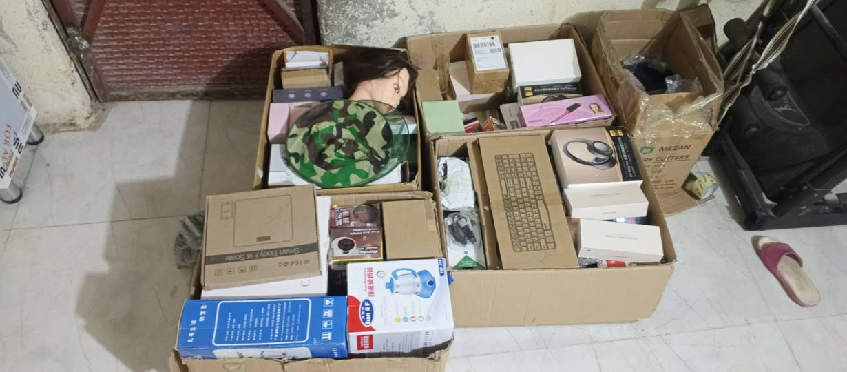 عندي بضاعه امزون شلعه اربع كراتين كلشي بيهن سعرهن 400الف وبيهن مجال مع التوصيل مراسله واتس اب ***********
