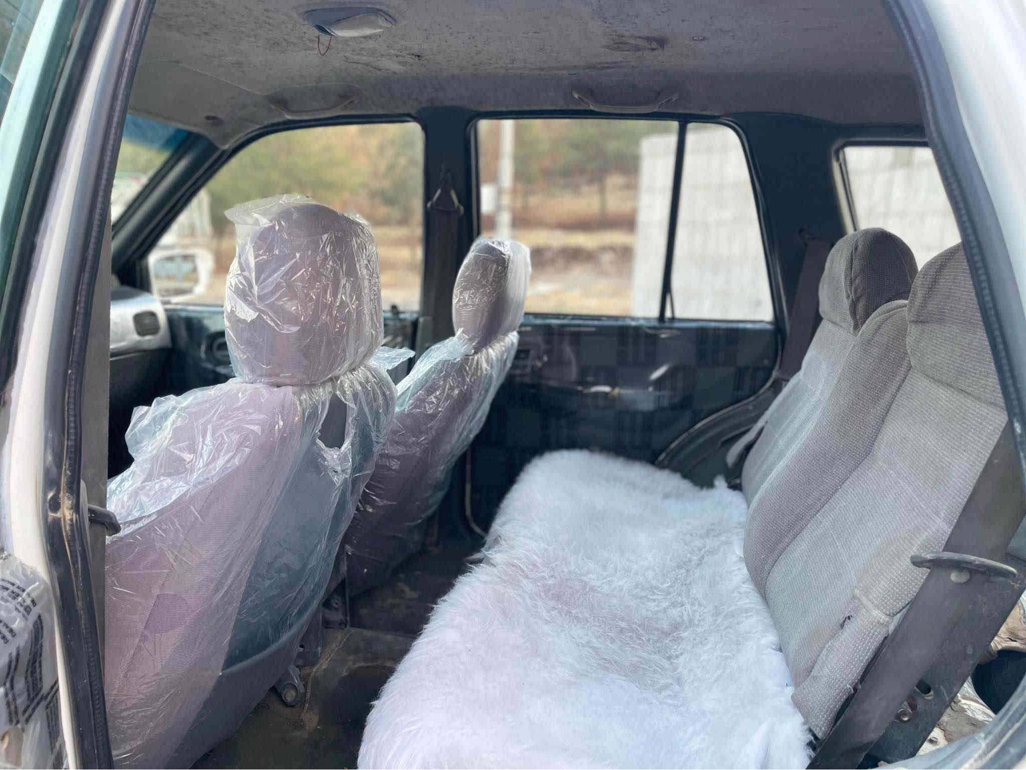 بِسْمِ اللهِ الرَّحْمَنِ الرَّحِيْم

کیا سپۆرتاج 2001.  مەکینە ١٦ بەخ و تەبردی سارد و گەرم ❄️🔥. دەبڵ ئەکسل تەنها قورسەکەی ئیش دەکا 

حلووج ماڵی مەدەنی بەشەرت
دەحامی بۆ دەحامی بە شەرت وبەزەمان 
سەیارەیەکی تا بڵێی نەرم و نۆڵ و خۆشە 

هەتا بڵێی توندو تۆڵە 
گێڕ مەکینە ئەکسل تەقە و ڕەقە بەشەرت 
موس بڕاوە لێدراو وەرگەڕاو بەشەرت 

نوکە دەرزی دەحمی نیە 

کامل گێچەکانی ئیش دەکا 
٤ جام کارەبای 
بەردەرکاو داژبوولی لۆک لۆکە 

٤ تایەی جەبەلی

لایت بەرزی و نزمی فڵچە و چواری و کارەبای کامل بەشەرت

تەنجیل و موکەبەڕەی دەرەجە یەکی لەسەرە 
هەتا کوشنەکانیشی بیلادین 

قفڵ مەرکەزی و تەرتیبات 

گەرمیەکی لەسەرە لە دەرەجە ٢ لەبەری ئیدارە ناکەی دەیکاتە حەمام 

سەیارەکە ماڵی دۆستە. تا بڵێی مەزبووت و جوانە 

لەخزمەتان دام سحرێکی وام داناوە خوار هەموو بازاڕ. و دەستی دوو 
 شوێنمان ڕانیەیە لە خزمەتت هەموو لایەک داین 

قفڵ قفڵی ١٨$ گەڵایە ماڵی زستان و شاخ و کێو 
ژ.م ***********
*********** رانية
