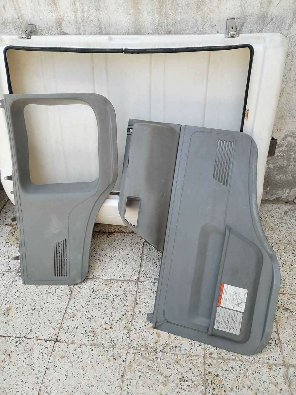 للبيع مجموعه ادوات هينو انكر
الدرج   60

بطاين باب   50

كبات مع القواعد   125

جرارات عدد2    20

دبه ماء ماسحات   10

مروحه 25

لايت فقط الجامه مفطوره اثنين ب40

مكاني بالحله للإستفسار ***********
