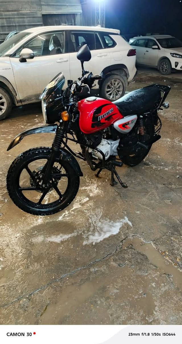 دراجة بوكسر مديل 22 نازله 23 كفاله دراجة مانقصه اي شئ
كهربايات شغال كلهن ماشيه 19 الف. وراقه كاملات صوليات حته وصل ما مصطفى موجود. مكاني بلديات ***********
