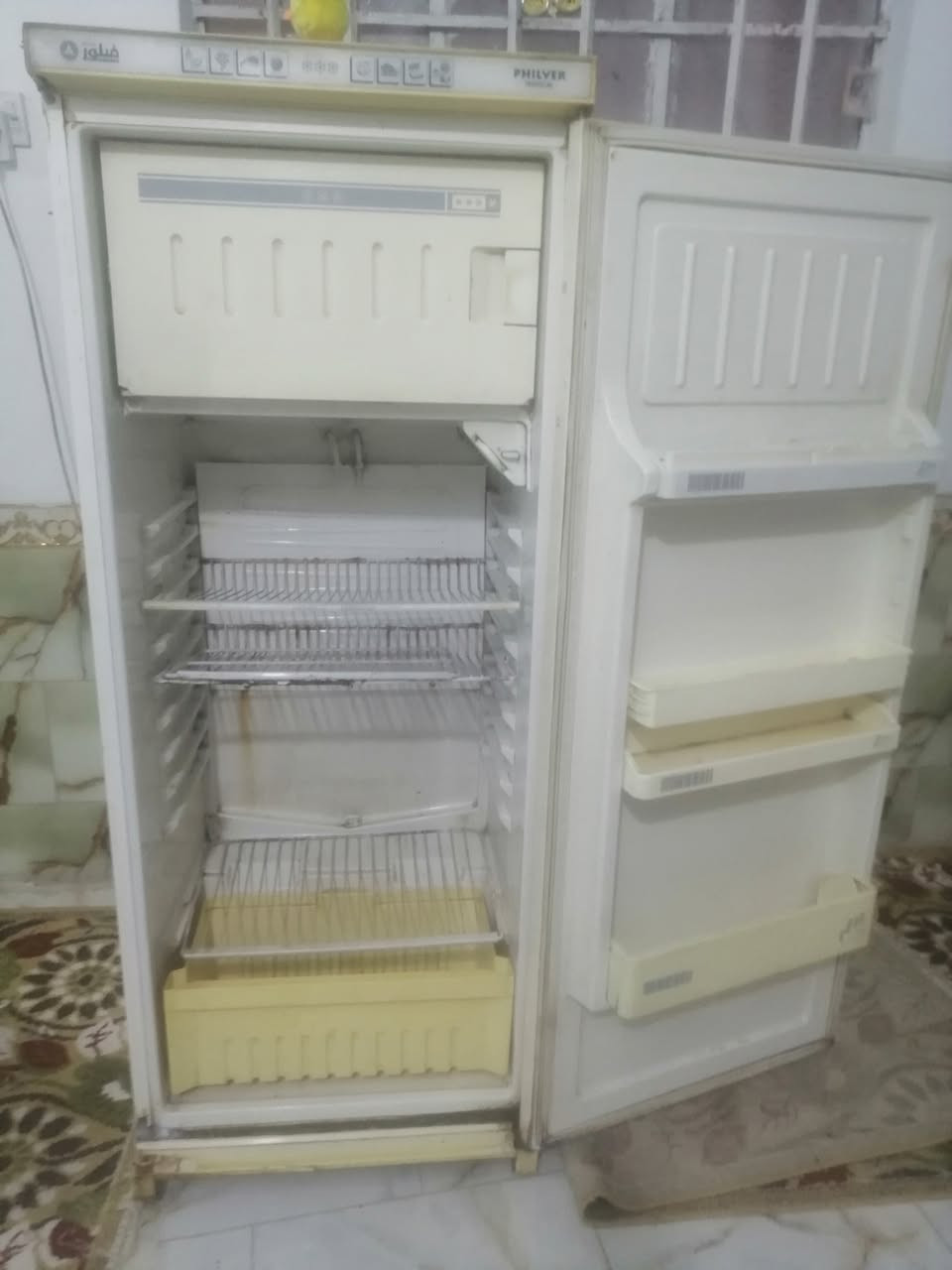 ثلاجه حجم 20 قدم شرط شغل
***********
