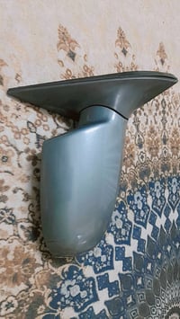 زوج مري النترا لون فيراني اصليات فقط فطر صغير كما موضح بالصورة السعر ٧...