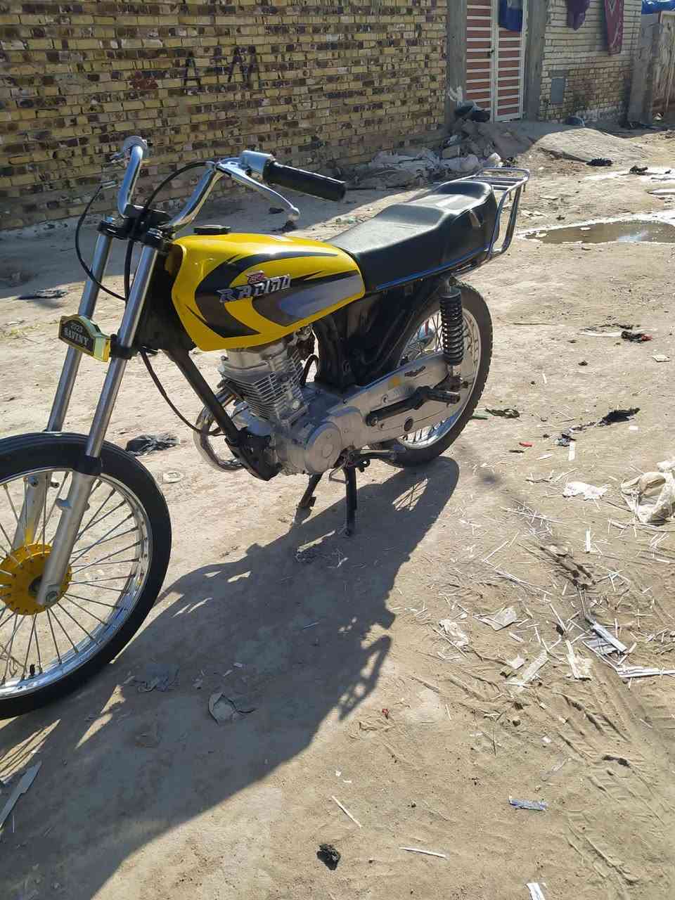 سلام عليكم شباب اربع كير كلك مكينه نامه شلامجه اصلي الدراجه شوفت عينك مكاني نجف  السعر خاص ***********
