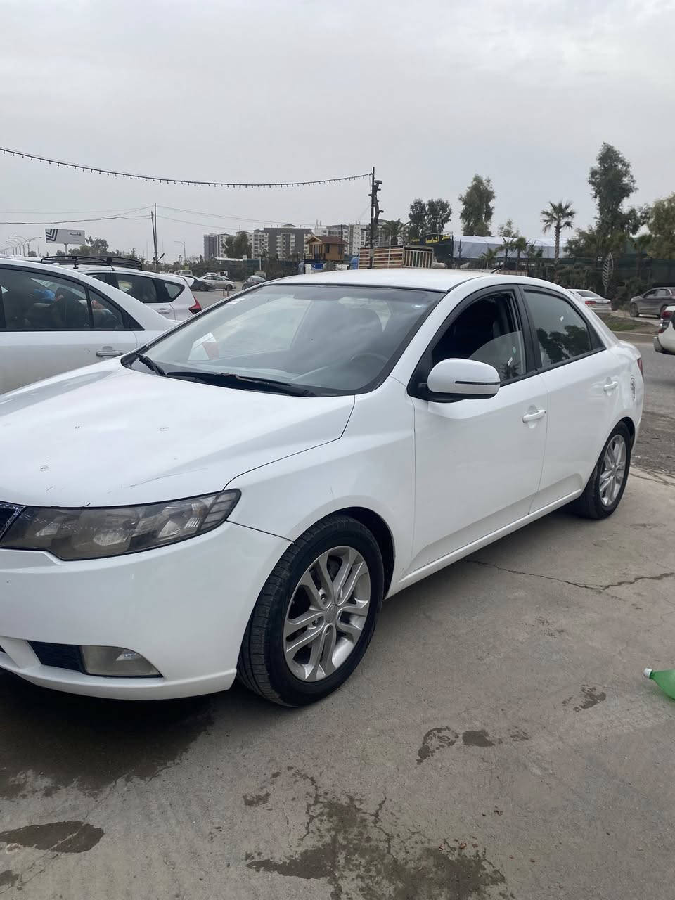 السلام عليكم سيراتو٢٠١٣ رقم دولي سنويه لسنه ٣١ بأسمي فول عدا الفتحه حتى الهزه ماساقطه  تحويل او وكاله صبغ فقط  نص الباب الخلفي جاهزه كير مكينه حداديه تبريد تدفئه 
 مابيهه نقص برغي السعر  ١٠٧ مكاني بابل 
***********
