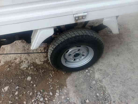 السلام عليكم ستوته 2017للبيع بس بليته مابيها السعر. 800@@تخم تواير جديد الخلفي والمامي سلف كهربائيات كلها شغاله شغل وطلع للشارع رقمي *********** بي واتساب
