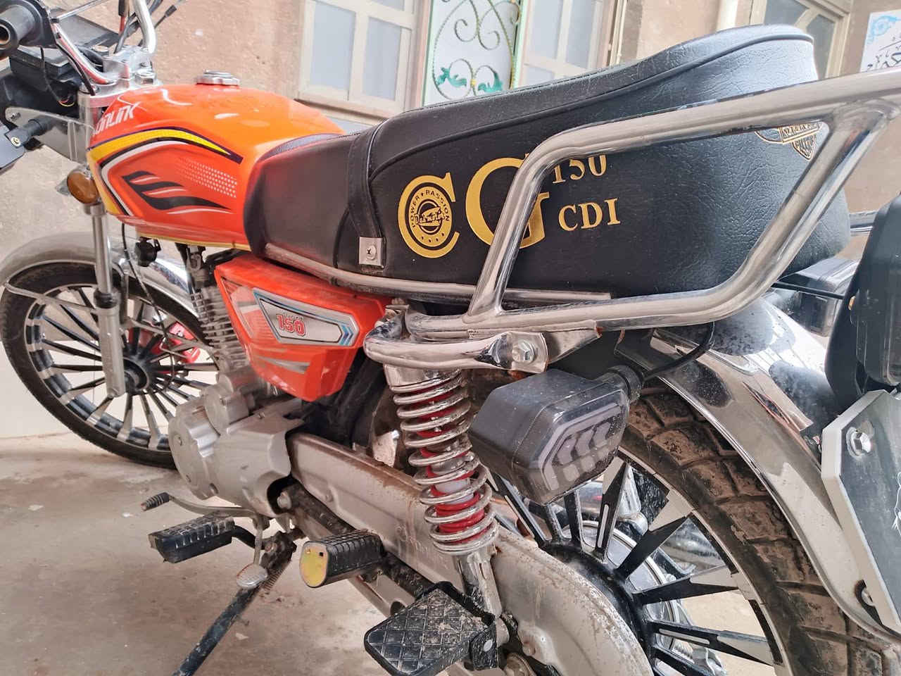 سلام عليكم للبيع موديل 25 دراجه جديد اسويج او بصمه سعر 900اوبيهه مجال مكان تاجي سبع البور ***********.       ***********
