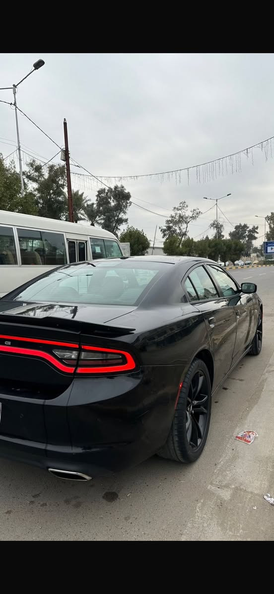 السلام عليكم
جارجر موديل 2018 sxt جاملغ وبنيد وجاملغ خلفي نص صبغ صور الحادث موجوده بالمنشور كير محرك كفالة برغي ممفتوح رقم بغداد باسمي ماشية 90

سياره حلوه السعر 183
***********
مكان الاعظمية
