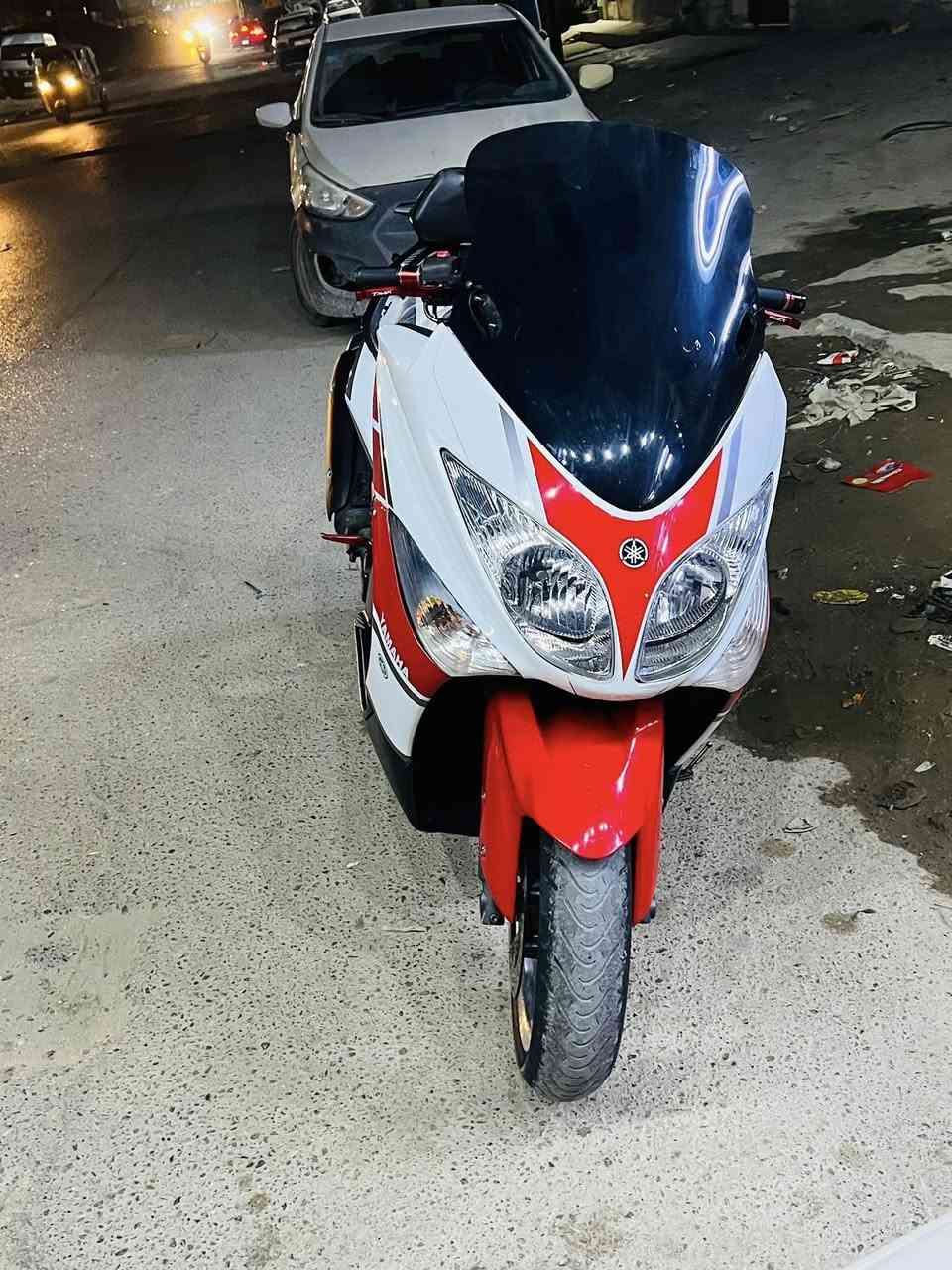 سلام عليكم تي ماكس 2011 دراجه خمسينيه      دراجه شرط مكينه بل جيس كفرات اصليه دراجه نضيفه كلش ماشيه ٢٤ الف جيبه وياك ١٠ فيتره وتعال افحص.       على  راحتك 
مكاني حي اور 
***********
