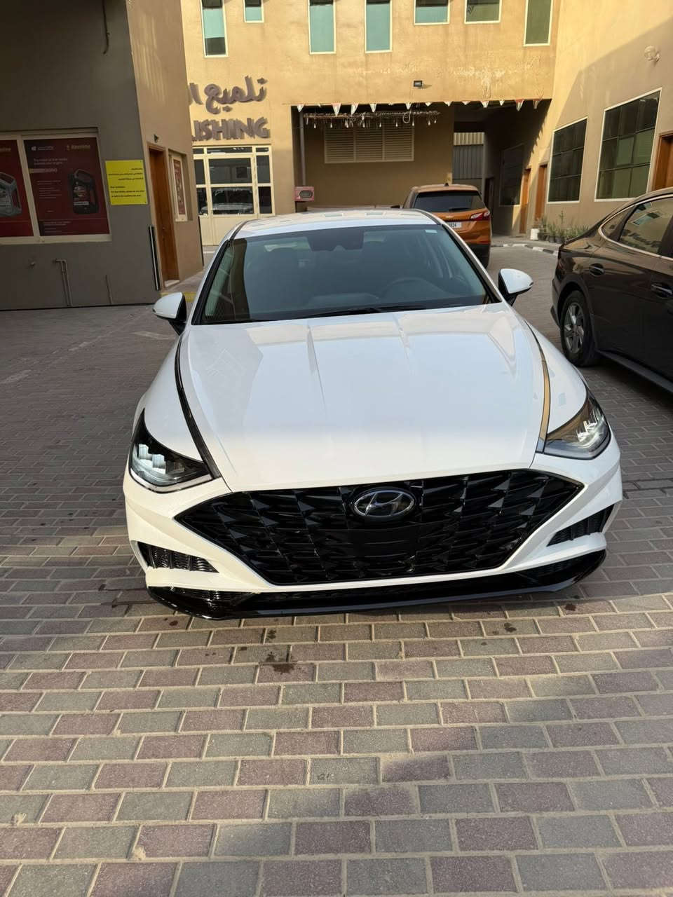 سوناتا 2023 وارد امريكي حادث خفيف كلش فول عدا الفتحه (معوقين ذي قار ) اسويلك 100 وكالة ماشيه 28 الف السياره جديده كلش السعر 180 وبيها مجال 
0782 107 6023
