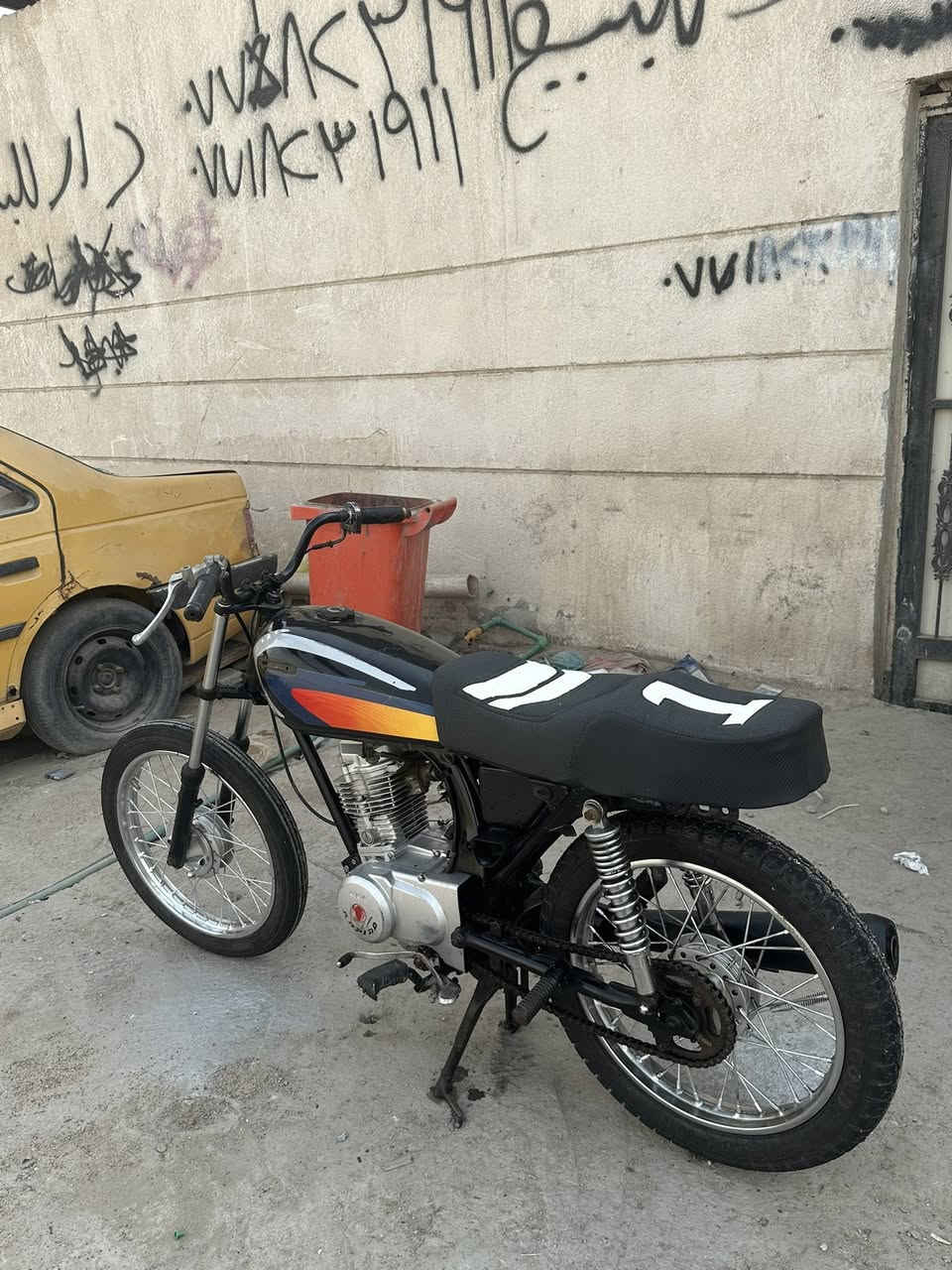 رابيدو الاصلي تعمير مكينه نضيفه موديل ٢٣
دراجه نضيفه نهضه ومعدل ماتنكض شاصي جديد زوج تايرات توه شادهن ماعوزه شي دكه وحده بكل وقت سعره ٣٧٥ مجال بسيط مكاني كزيزه رقمي ***********
