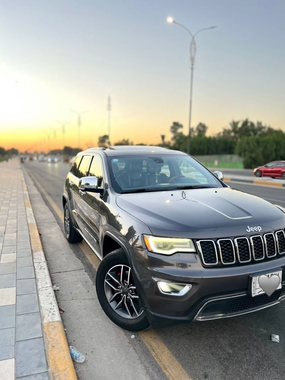 سلام عليكم 
جيب للبيع 
المديل ٢٠١٩
الفئه لمتد 
بانوراما 
ستيرن كهرباء 
كشنات كهرباء تدفاءه تبريد 
بدون ايرباك 
الحادث جاملغ وبنيد نفس ألون بدون صبغ 
السعر ٢١٠
العنوان : بغداد 
الرقم : ***********

