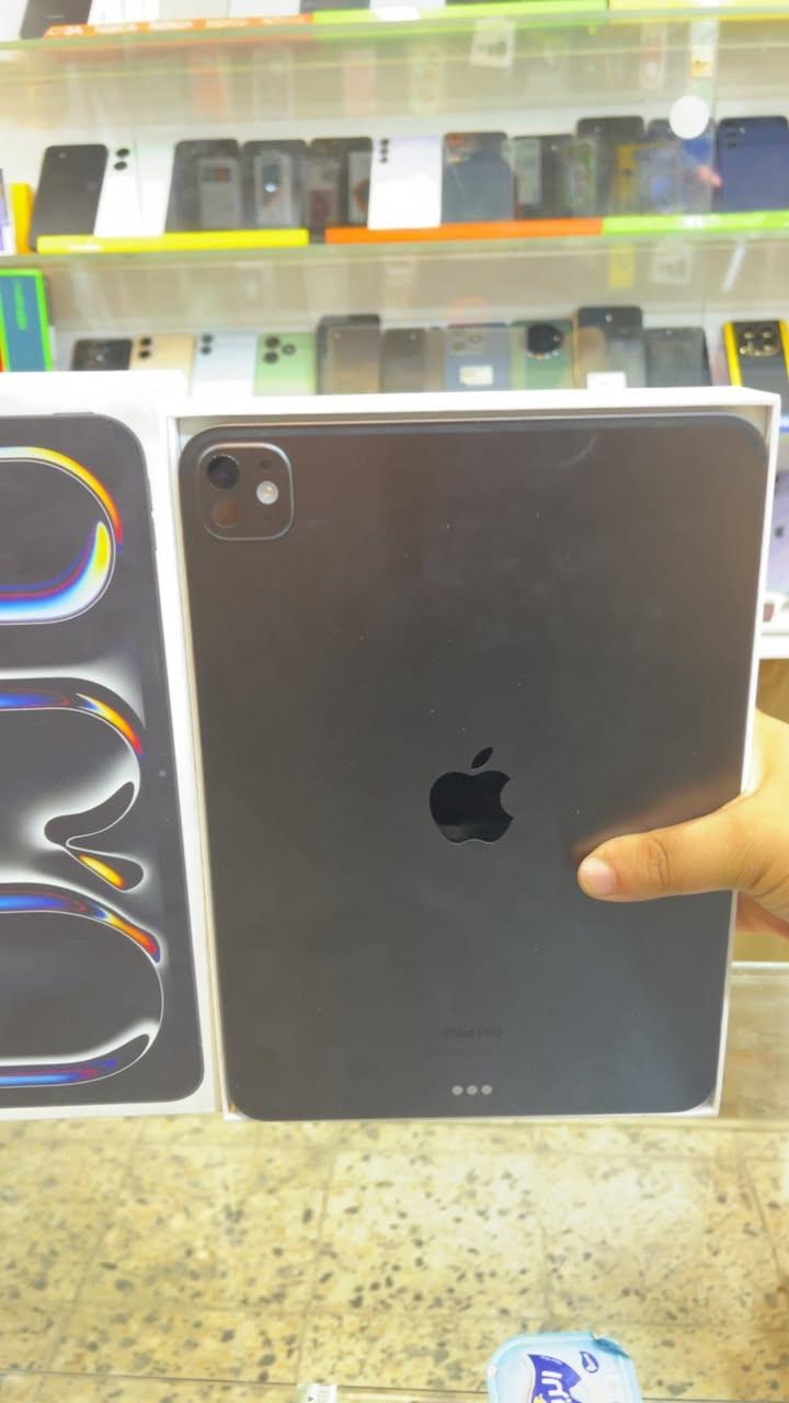 للبيع iPad Pro 11 M4 (256GB)
✅ الذاكرة: 256GB
✅ المعالج: Apple M4
✅ صحة البطارية: 100%
✅ عدد دورات الشحن: 69 مرة فقط
✅ الحالة: نظيف جداً ويعمل بكفاءة عالية

📍 العنوان: بغداد الجديدة
📞 للتواصل:***********
