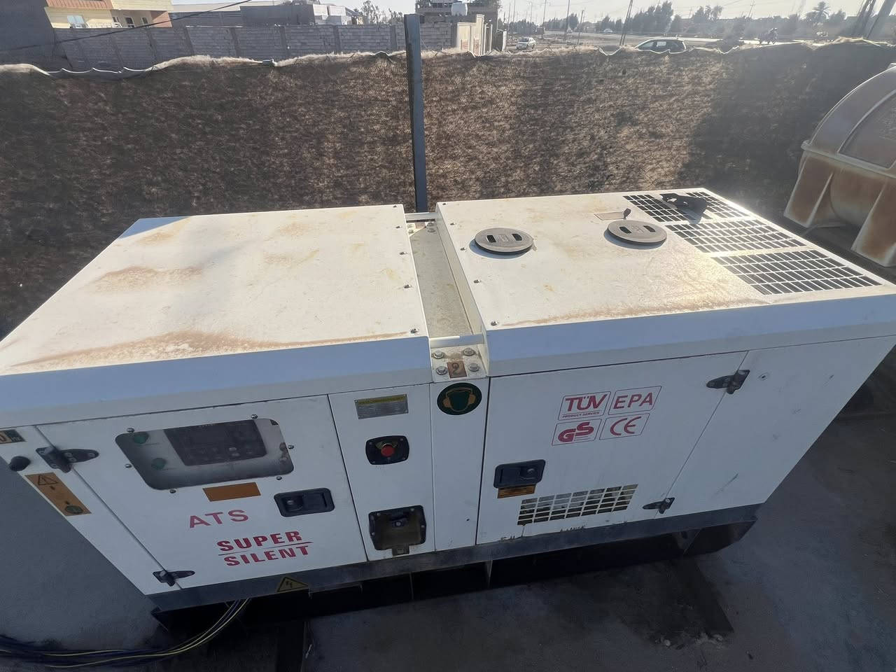 للبيع مولدة جديده استعمال قليل مكاني الديوانية للاستفسار ***********
