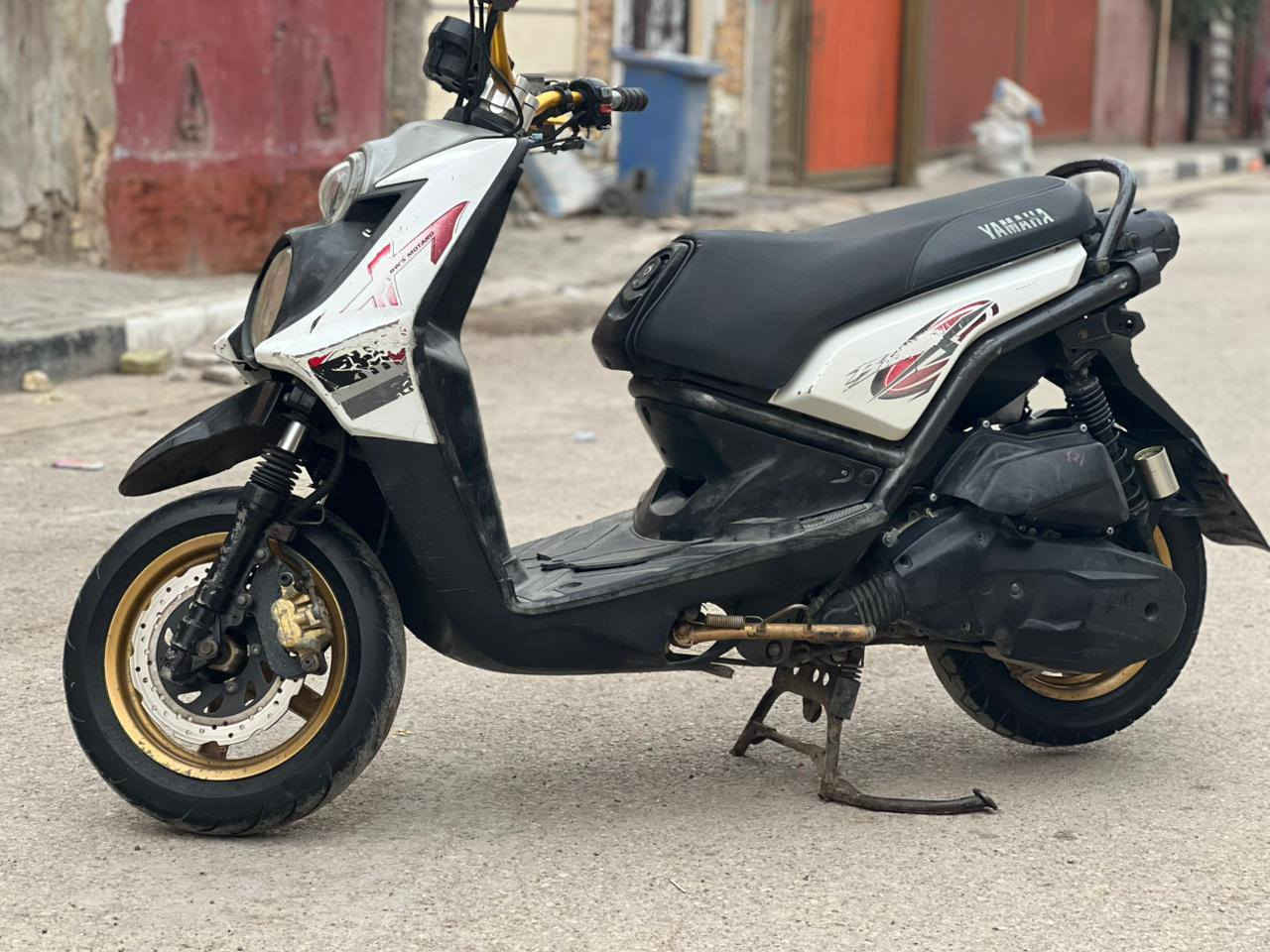 سلام عليكم 
سكنس جبلي دراجة كاملة محرك مكفول شلعة ومعدل ستيرن رياضي تاير خلفي جديد باتري جديد دراجة كاملة 
مكاني بغداد الحسينية مال راشدية السعر 800 وبيهة مجال 
***********واتساب
