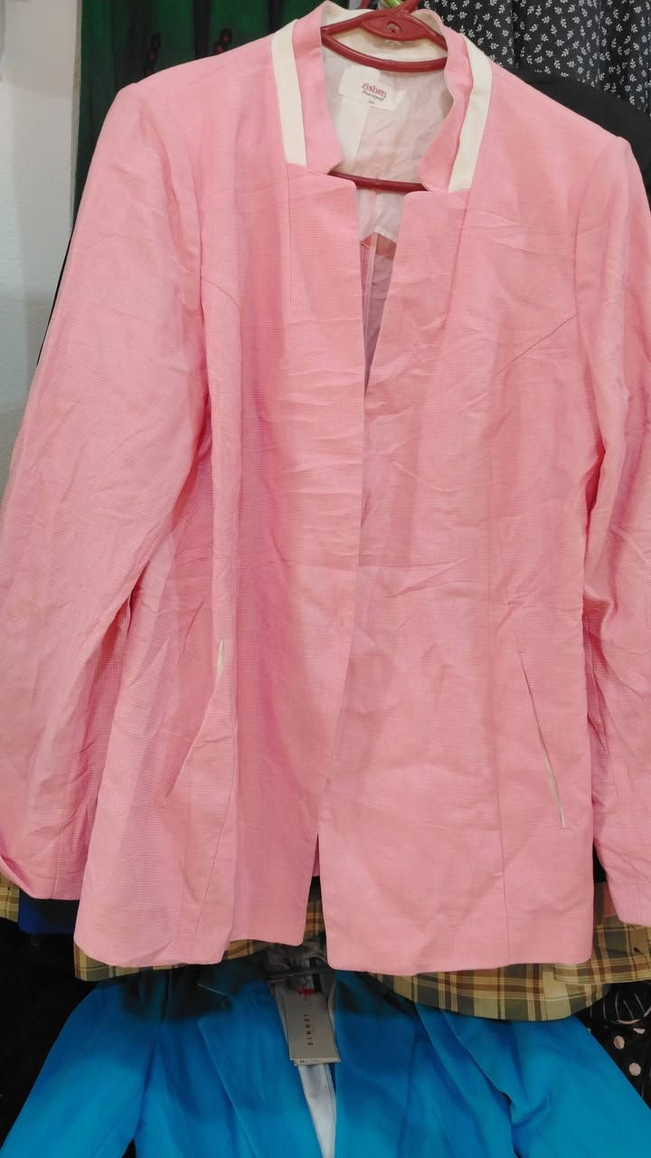 توفرت الستره النسائي قطع تخبل قياسات من الS. M. 

L. Xxl  تلبس القياسات الخاصه كل اللوان 
عنوانه كوت داموك شارع عماره كاظم عبيد قرب اسواق البدراوي مقابيل شارع المثلث


**إذا كنت صاحب هذا الإعلان وتريد حذفه لأي سبب، رجاءا أرسل رسالة إلى الدعم الفني**