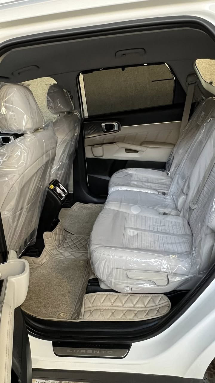 سورنتو موديل ٢٢ خليجي مكفولة كفالة عامة من الدعامية للدعامية حتى الدعاميات مكفولة من صبغ 
محرك ٦سلندر ٧راكب ٣قطع تبريد بصمة كير٨ نمر ماوس شفتات بالستيرن هند بريك دكمه شاحن لاسلكي كاميرا شاشة تحكم استيرن تشغيل عن بعد حساس خلفي وامامي لد أمامي وخلفي دبل ايرباك بردات لايت ٤ عدسات زنون ماشيه ٢٩ مرايات كهرباء كشنين كهرباء جنطه كهرباء سيارة جديدة وجاهزه كلها على وضع الشركة تخم تاير جديد باتري جديد رقم انكليزي 11بغداد سنوية جديدة 
للإستفسار بغداد الجديده 
***********
