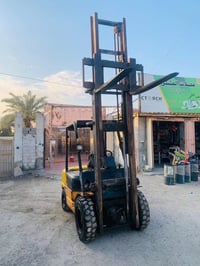 رافعه شوكيه نوع اسباور 3طن 07722453640 \07704753614