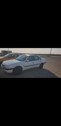 للبيع بيجو موديل ٢٠٠١٤ نضيفه رقم انكليزي   مكلف بل نشر رقم صاحبها 0772...