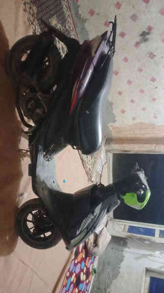 دراجه للبيع هيدرس سعر 150 بيها مجال قليل مكاني شارع النفط دراجه شغاله ما مفتوحه نقصهاس ياسين شو تريد اتصال اتصل الرقم ***********
