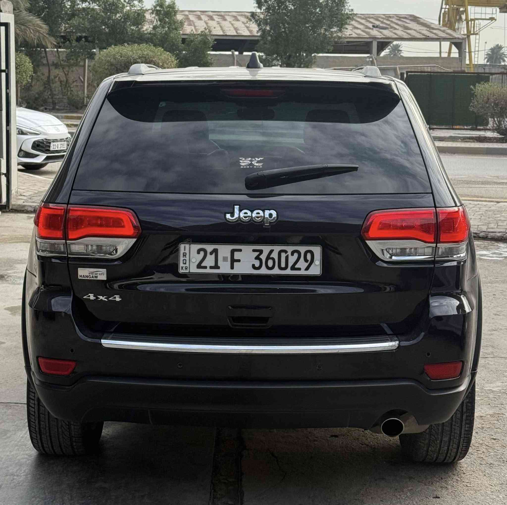 السلام عليكم 
جيب شيروكي 
موديل : 2019 
حادث : جاملغ +بنيد كما موضح في السونار 
مواصفات 
بصمه 
كشنات جلد 
مري شفط 
جنطه كهرباء 
غزن كشنات 
LED
فور ويل 
اربع انضمه قيادة 
السعر : 20,800 دولار 
عنوان بغداد جكوك شارع المعارض معرض طيف الكاضمية 
للتواصل 

0788 662 8029
رضا مهند
