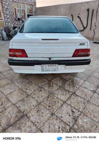 بيجو 405 خصوصي موديل ١٤ جاملق بيه ضربه خفيفه سنويته 30 رقم انكليزي باس...