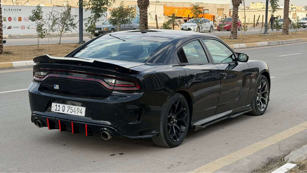 جارجر 2019 السععر ١٧٥ ورقه قفل قفل 
وارد امريكي ٦ سلندر ٣٦٠٠ بيها ٣ قطع صبغ جاملغات اماميه وبنيد بيها تصليح بالدواخل بدون تبديل مكينه كير حداديه تبريد كفاله سياره جاهزه وجديده بالعافيه عل ياخذها مكاني بغداد العامريه 
*********** بغداد, العراق
