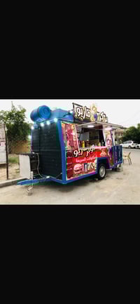 كشك مطعم متنقل للبيع لعدم التفرغ المطعم شغال وخير من الله  ومكانه استر...