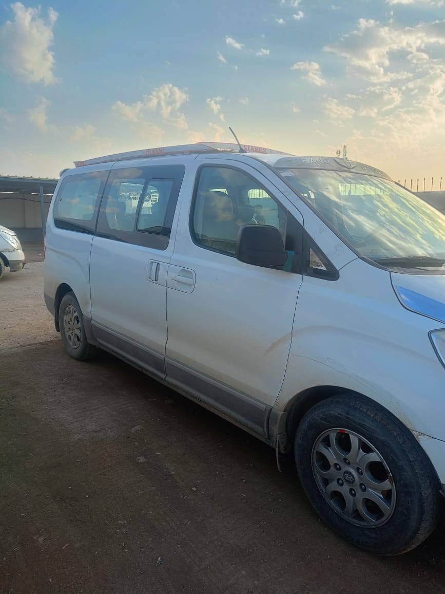 السلام عليكم سيارة ستاركس مسكر تحويرة 2012 كير اوتوماتيك سيارة موديل 2010 غير مكفولة سنوية 2028 رقم انكليزي بابل رقم الهاتف *********** السعر 125 وبيها مجال قليل لشراي سيارة مصفرة من كلشي
