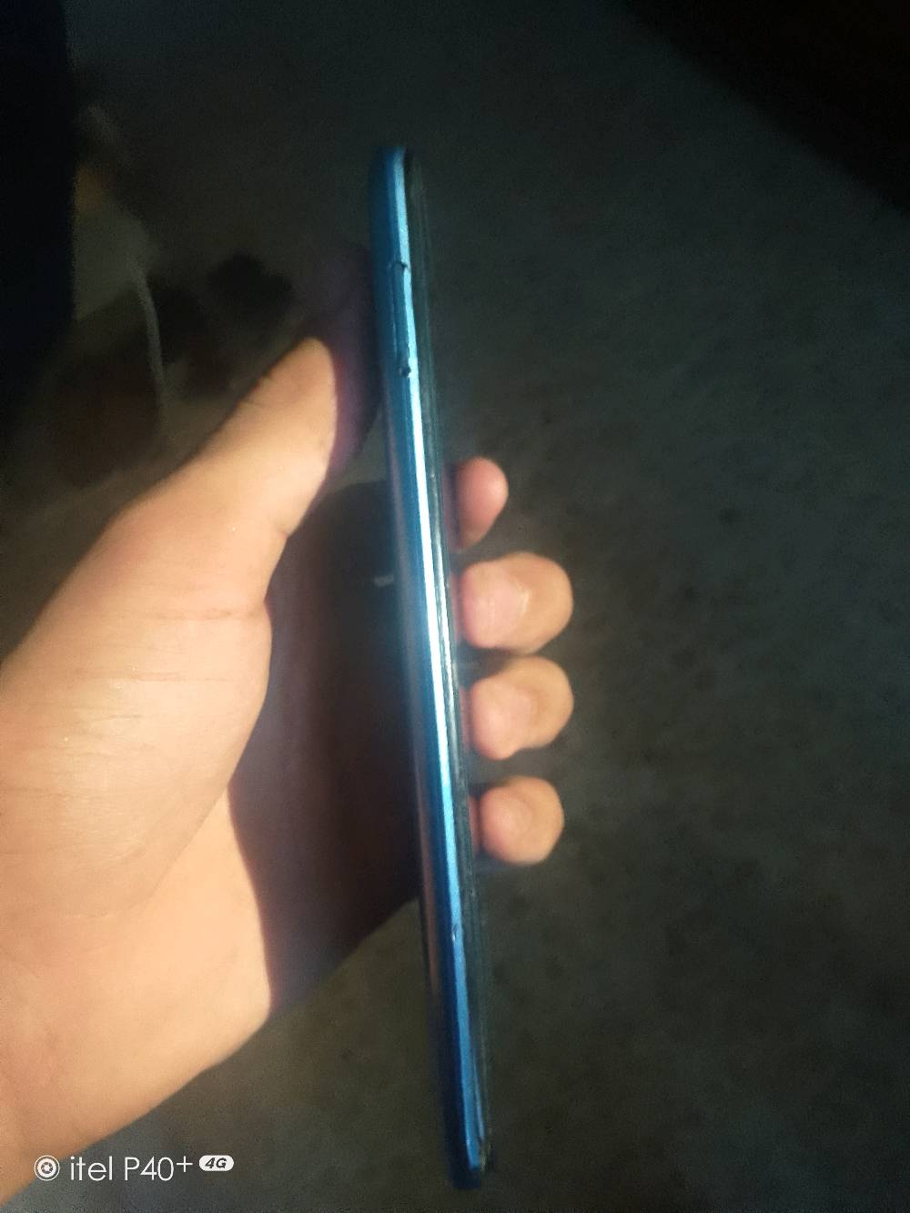 سلام عليكم تليفون للبيع 
itel P37 Pro
بذاكرة تخزين داخلية بسعة 64 جيجابايت وذاكرة وصول عشوائي (RAM) بحجم 3 أو 4 جيجابايت.
5000 مللي أمبير
السعر 70وبي مجال 
مكاني بغداد مدينة الصدر 
تواصل واتساب ***********