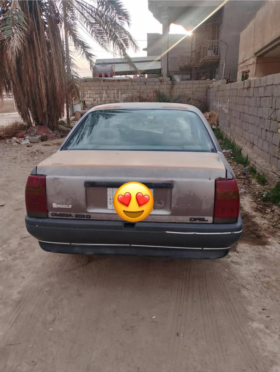 السلام عليكم لبيع أوبل اوميكا موديل 88  تحويل ثاني يوم السياره جاهزه محرك وضفيره مال برنس  محرك 2000 رقم. ديالى السياره ما بيها قطره صبغ بس بيها خياسات سويتهن  السعر ٢٥ وبيها مجال  الاستفار 
***********
 العنوان بابل ناحيه النيل
