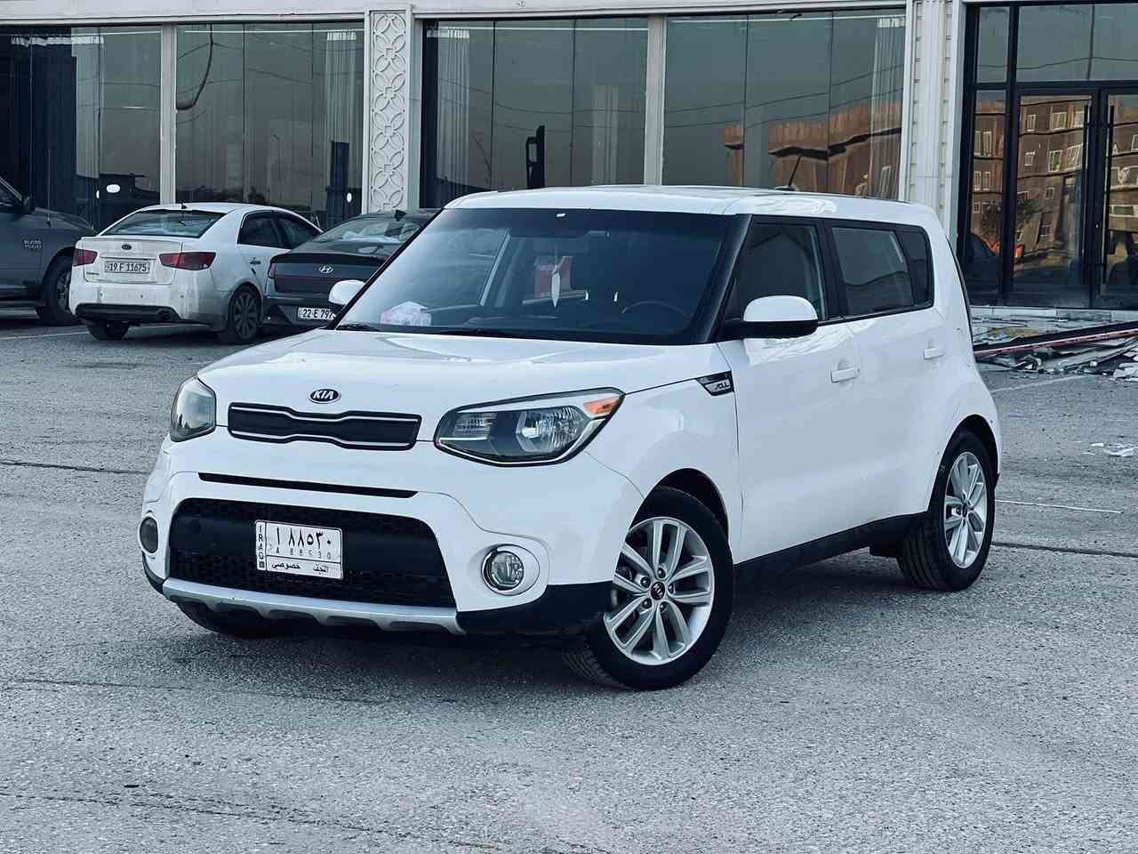 السلام عليكم صول 1600 مكينه رقم نكليزي سليمانيه ب اسمي  تريد تحويل تريد وكاله موديل 2018 مكفوله كفاله مكينه وكير ضربتها فقط ب امريكا وموجود بالمنشور ماشية 100 الف فقط  ابيع نقد واقصاد 
 مكاني بغداد 
***********
