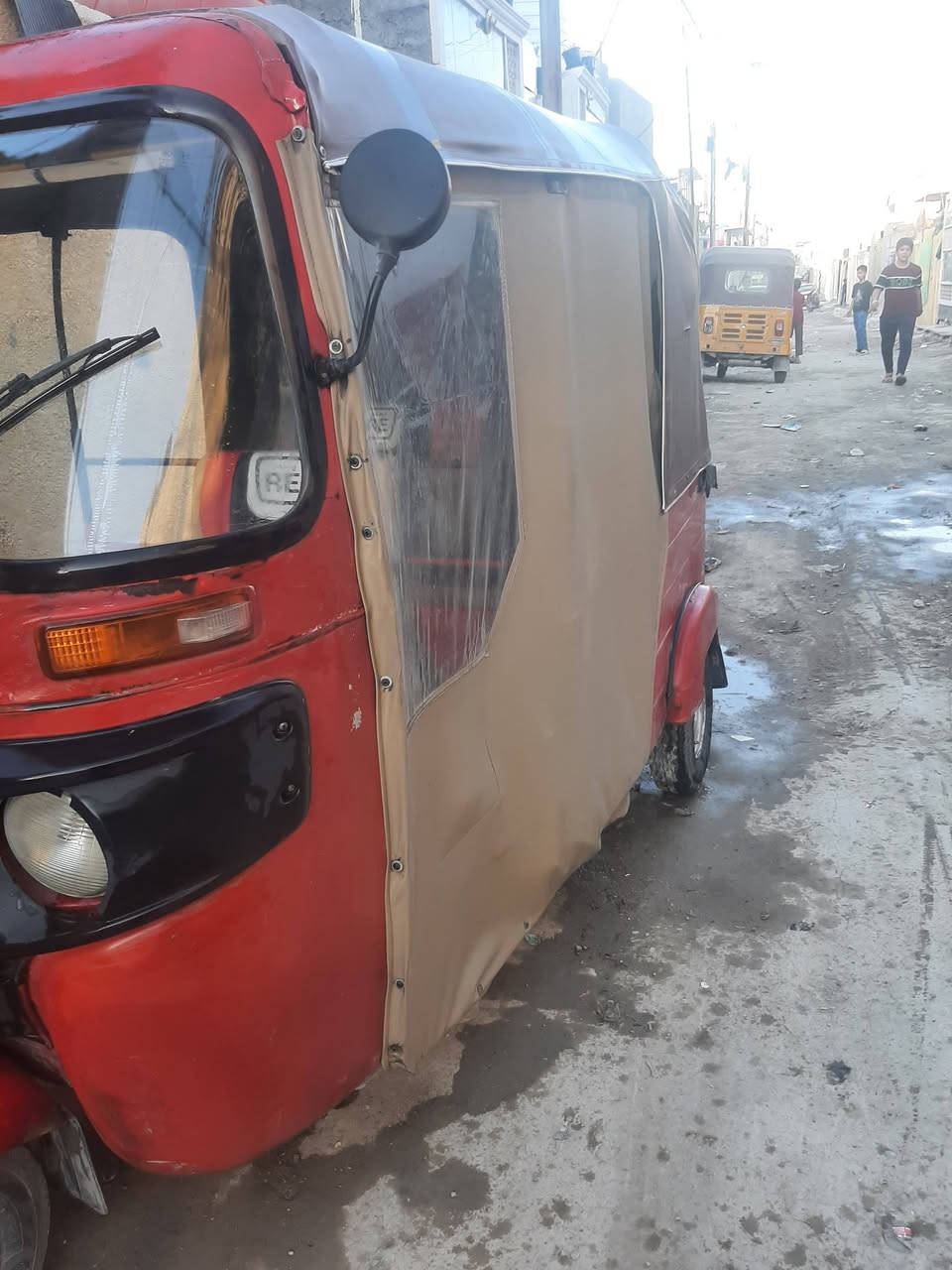 18 للبيع  بغداد الدسيم ***********
