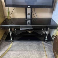 ميز تلفزيون • أثاث • منزلي