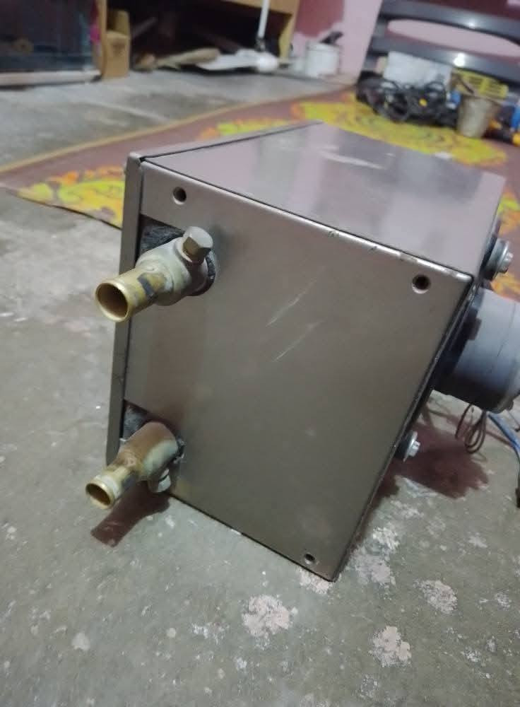 السلام عليكم للبيع كشن شفل
وتدفأه يابني عدد اثنين المكان ديوانية

***********
